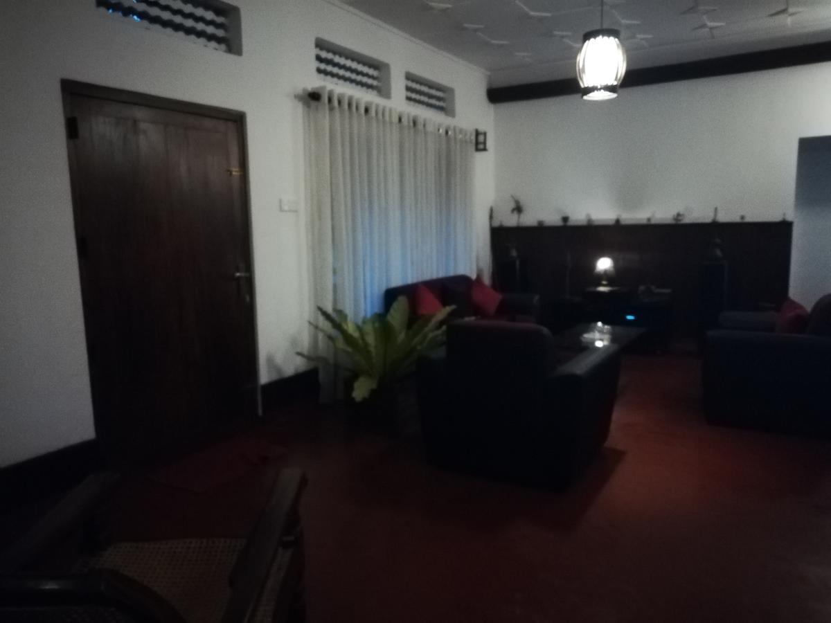 Mahaweli Shades Hotel Kandy Exterior photo