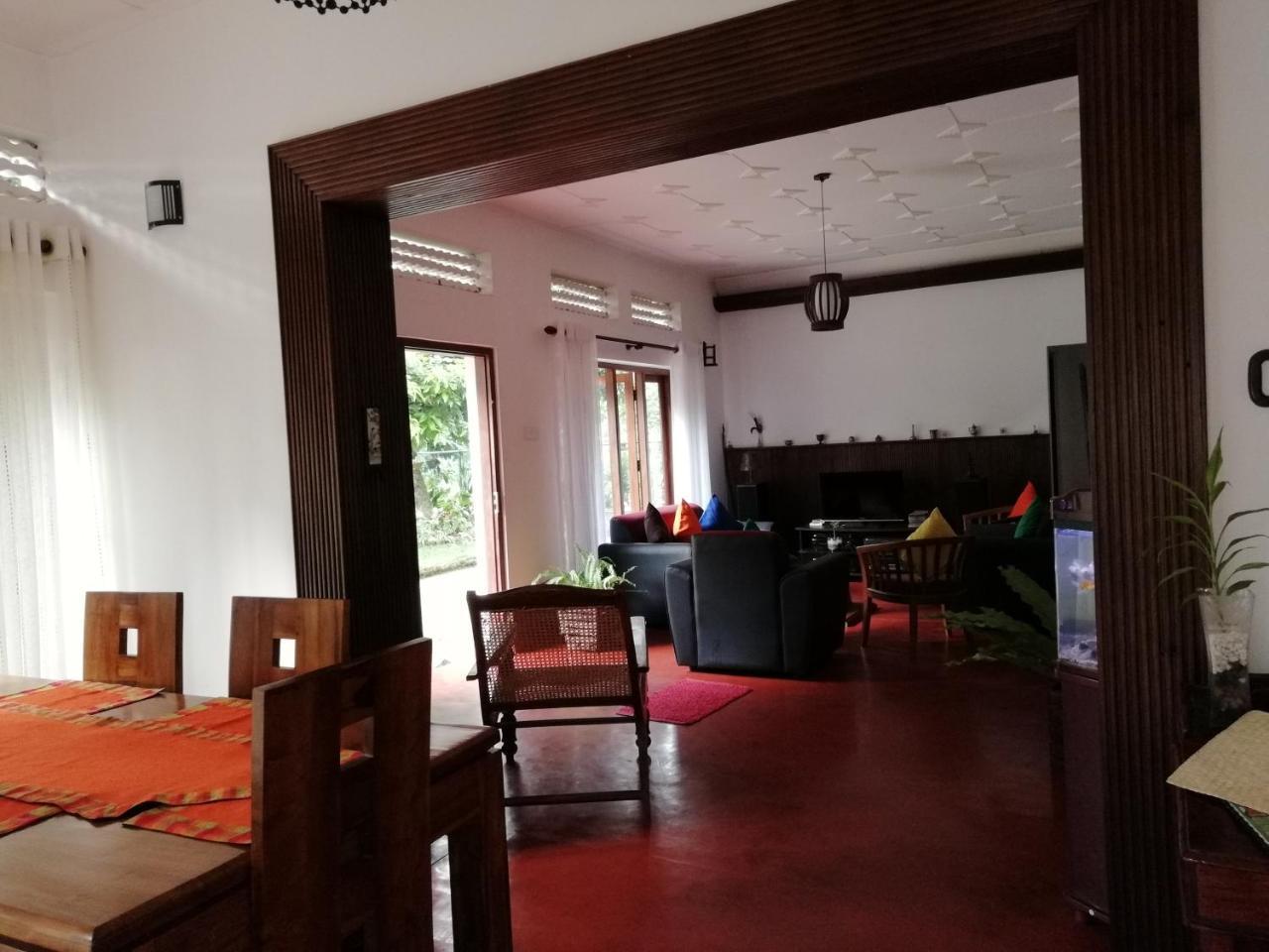 Mahaweli Shades Hotel Kandy Exterior photo